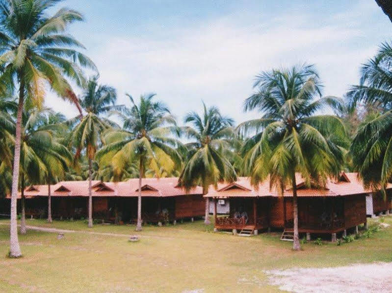 D'Coconut Island Resort Besar Island  Exterior photo